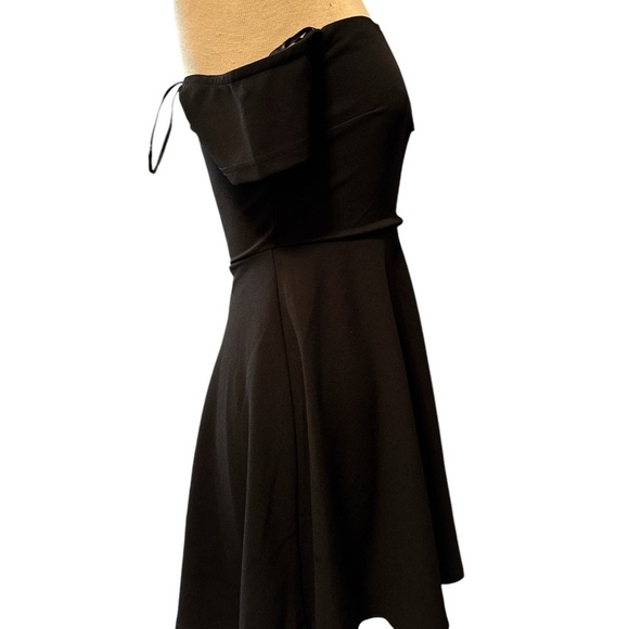 Lulus black Off Shoulder Skater mini‎ Dress size small - Picture 5 of 6